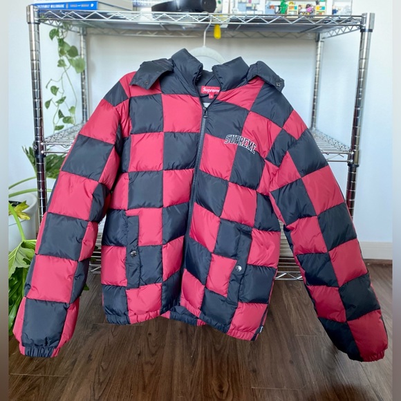SUPREME Checkerboard Puffy Jacket Dark Red - Picture 6 of 7